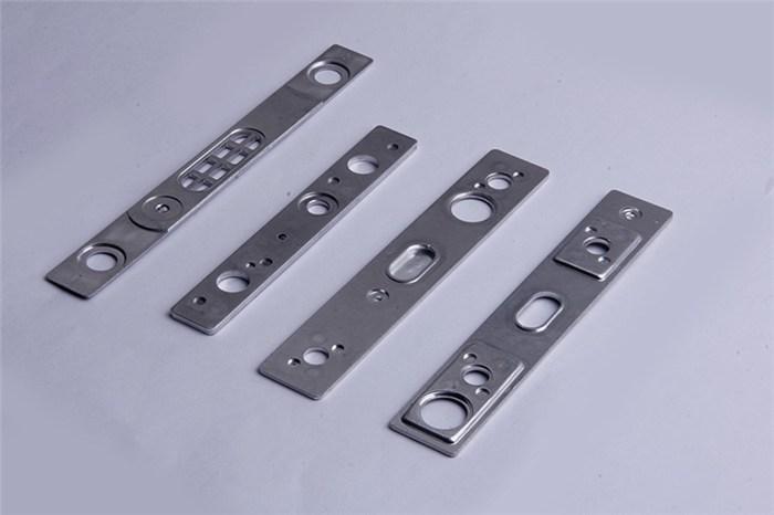 金属五金冲压件是五金加工里面用的很多的,金属五金冲压件产品,金属